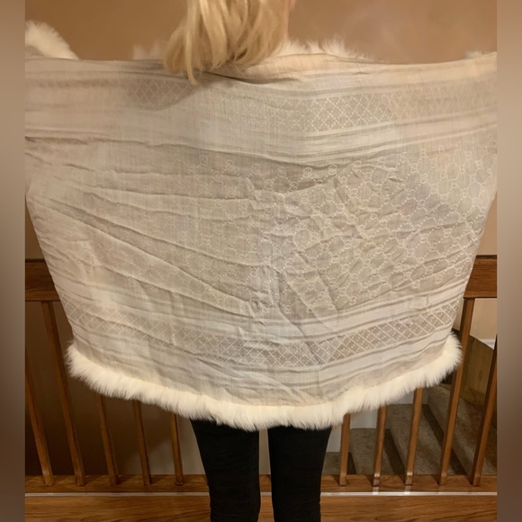 NWOT Gucci scarf - Picture 8 of 14